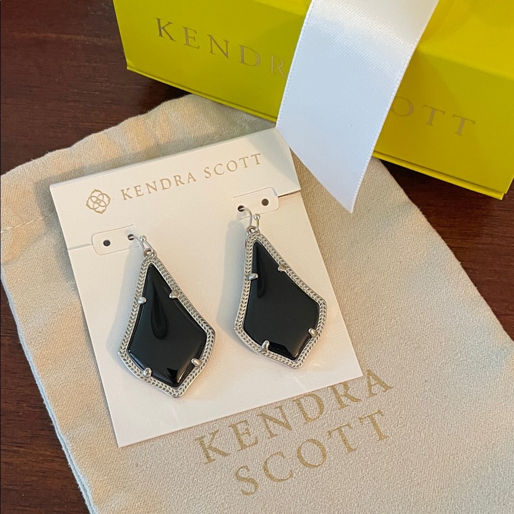 Kendra Scott Alex Drop Earrings in Silver And Black